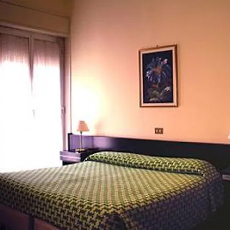 Crisol Europa Hotel 3*