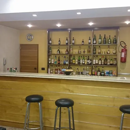 Crisol Europa 3*