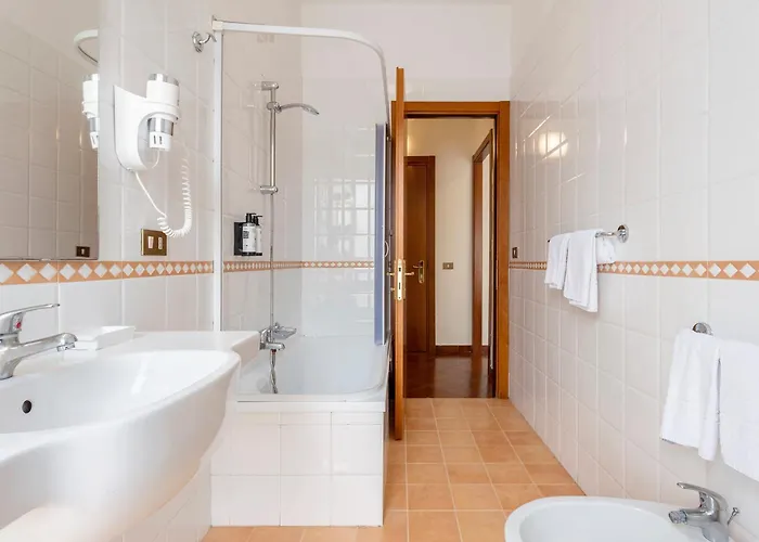 Szálloda Crisol Europa 3*